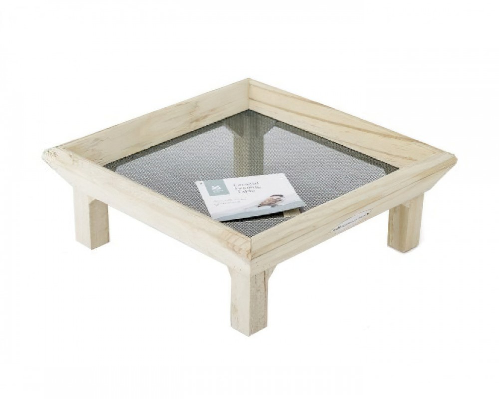 Ground Feeding Table